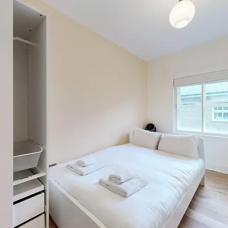 Lovely 2-Bedroom Flat Near Highgate Londra Esterno foto
